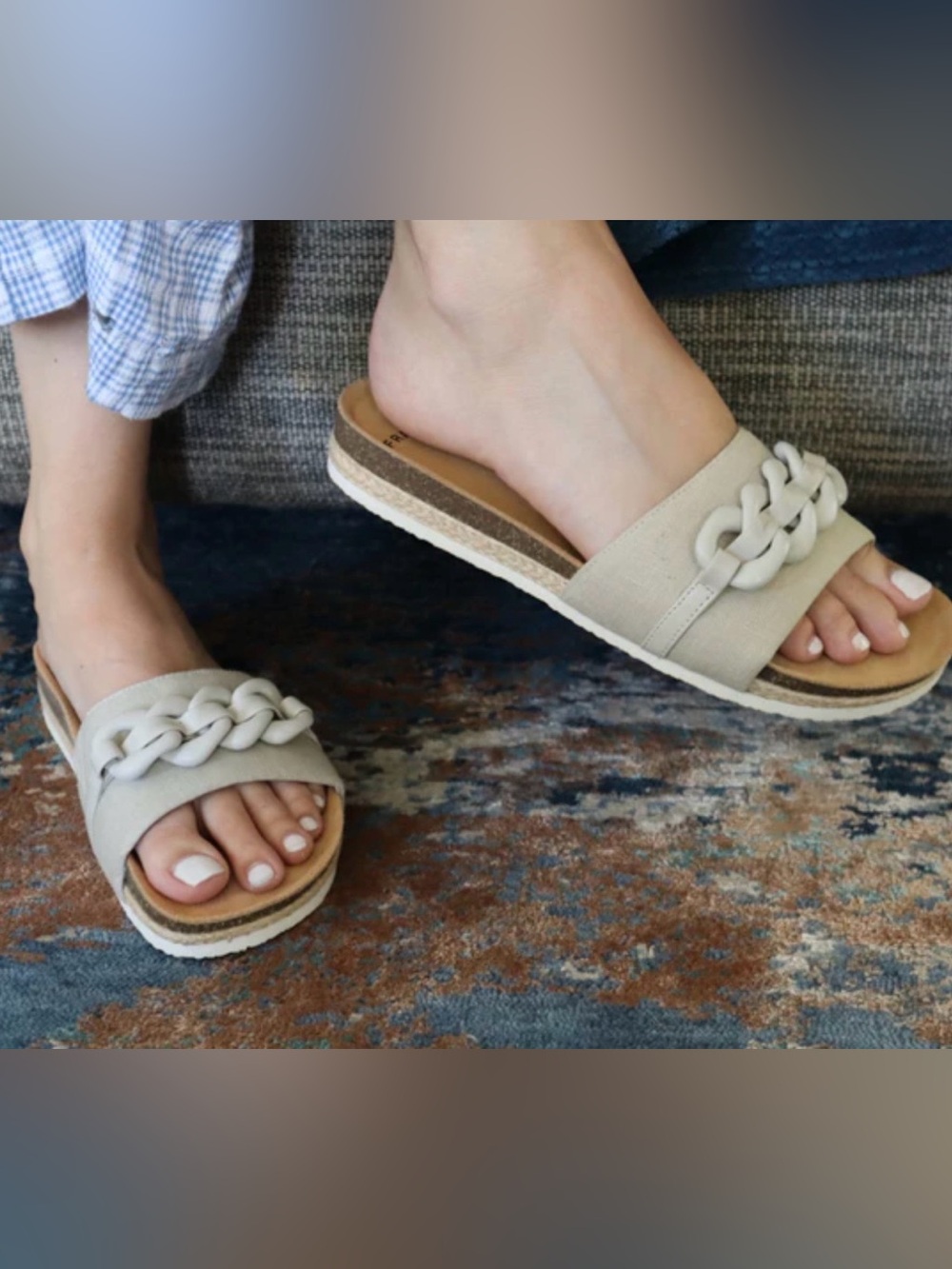 Frankie 4 Quinn II Linen Slide